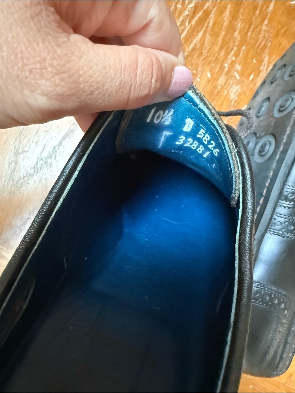 Allen Edmonds : Black Leather Brogue Oxfords - Size 10½ - Picture 6 of 7